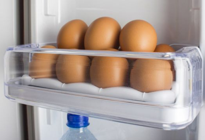 Почему в большинстве холодильников лоток для яиц имеет именно 8 ячеек, а не 10