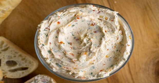 Быстрая и вкусная итальянская намазка на хлеб - очень аппетитно и ароматно!