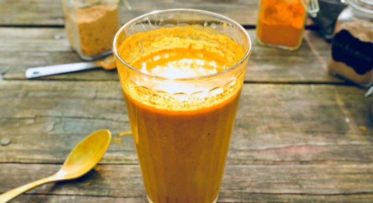 Вот, как чай с куркумой и корицей для избавления от воспаления естественным способом